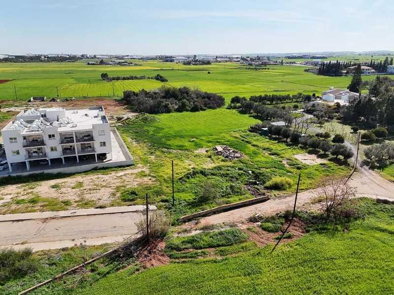 Residential land 2416 m²: https://www.bazaraki.com/adv/5787915_residential-land-2416-m2 (www.bazaraki.com)