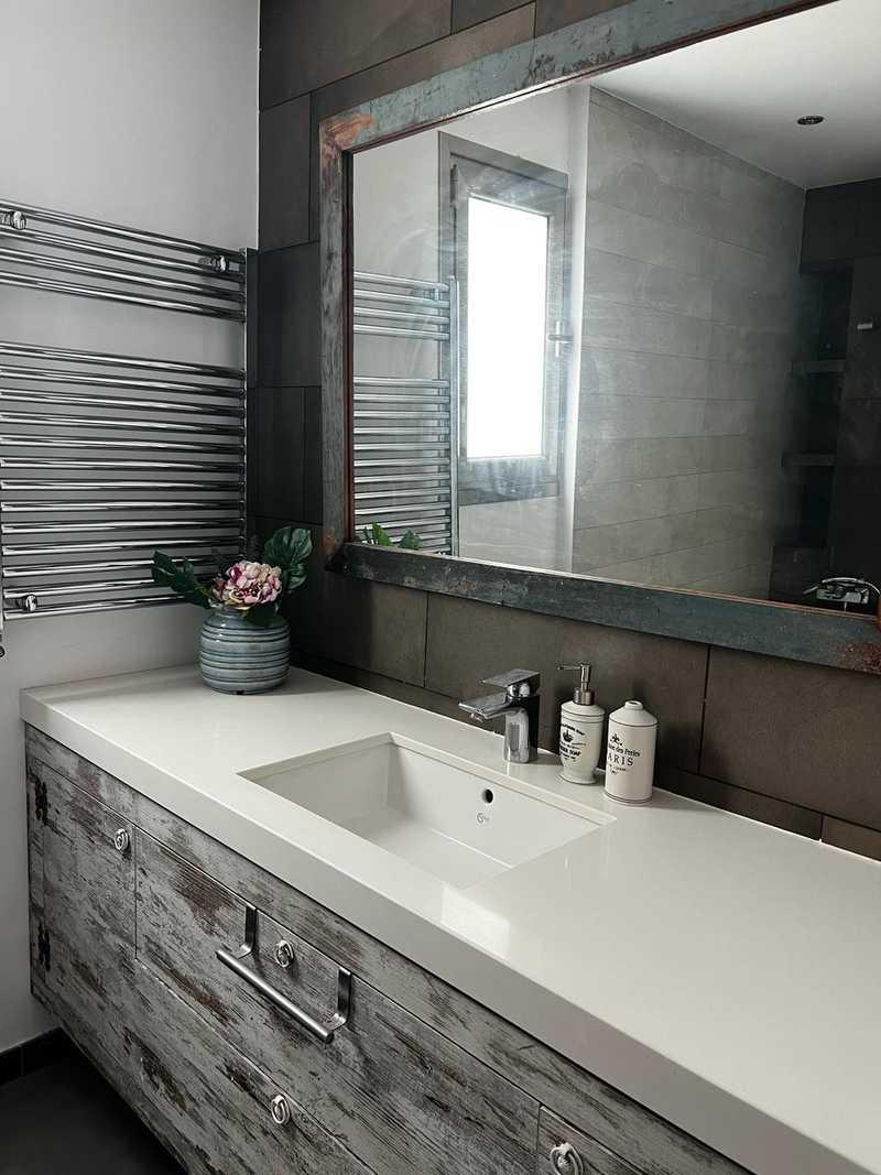 3-bedroom penthouse to rent: https://www.bazaraki.com/adv/5787125_3-bedroom-penthouse-to-rent (www.bazaraki.com)