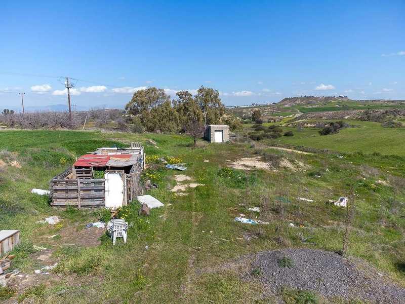 Residential land 6689 m²: https://www.bazaraki.com/adv/5787916_residential-land-6689-m2 (www.bazaraki.com)