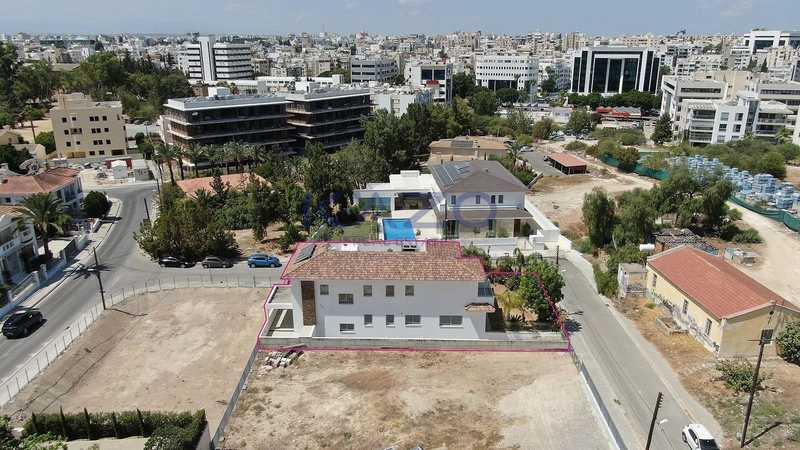 4-bedroom detached house for sale: https://www.bazaraki.com/adv/5764817_4-bedroom-detached-house-for-sale (www.bazaraki.com)
