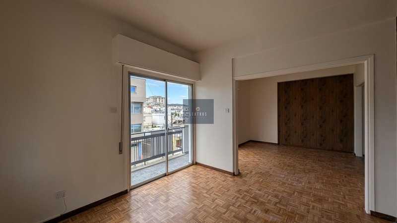 4-bedroom apartment for sale: https://www.bazaraki.com/adv/5766163_4-bedroom-apartment-for-sale (www.bazaraki.com)