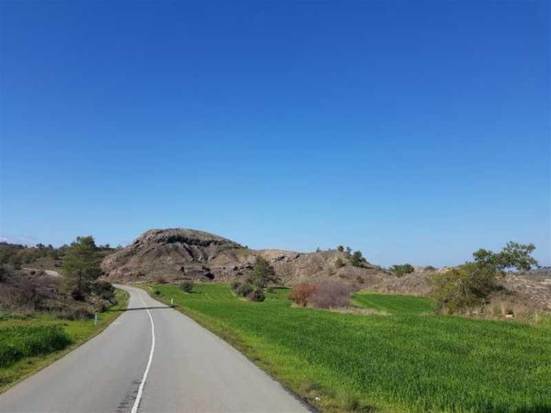 Agricultural land 9223 m²: https://www.bazaraki.com/adv/5793637_agricultural-land-9223-m2 (www.bazaraki.com)
