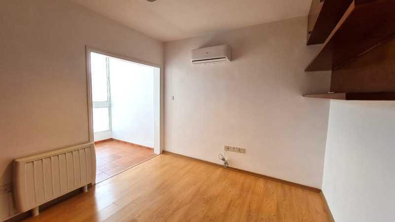 3-bedroom penthouse to rent: https://www.bazaraki.com/adv/5786490_3-bedroom-penthouse-to-rent (www.bazaraki.com)