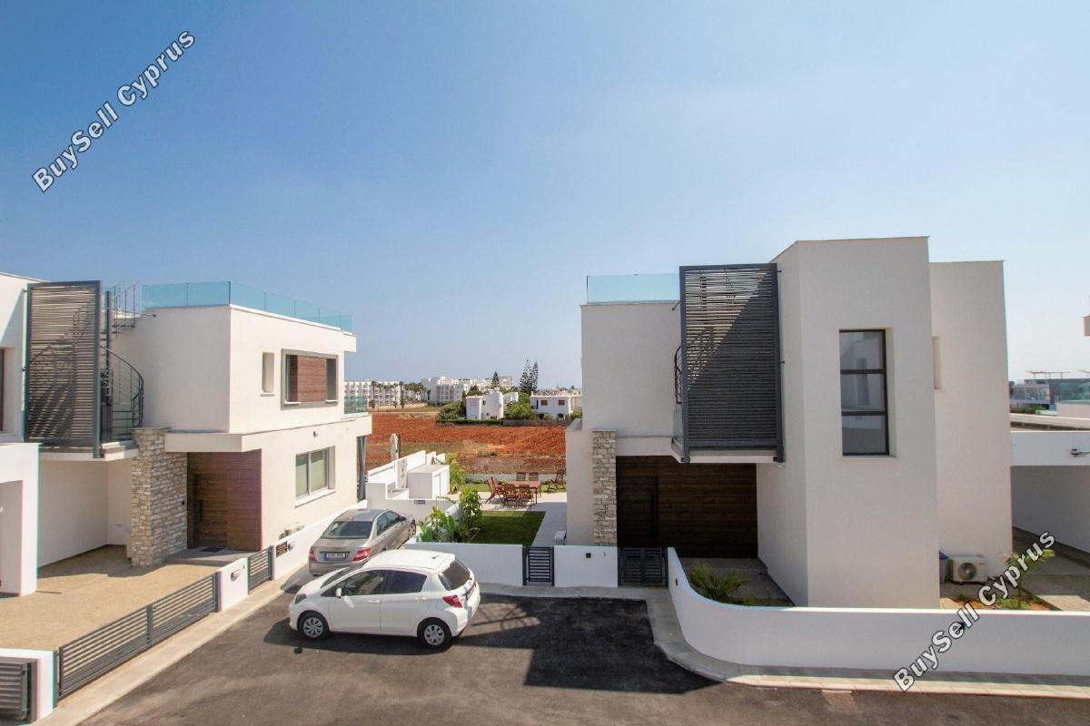 4 Bedroom Detached house for sale in Protaras, Famagusta: https://www.buysellcyprus.com/property-for-sale/famagusta/protaras/4-bed-detached-house-for-sale-protaras-famagusta-1755534.html (www.buysellcyprus.com)