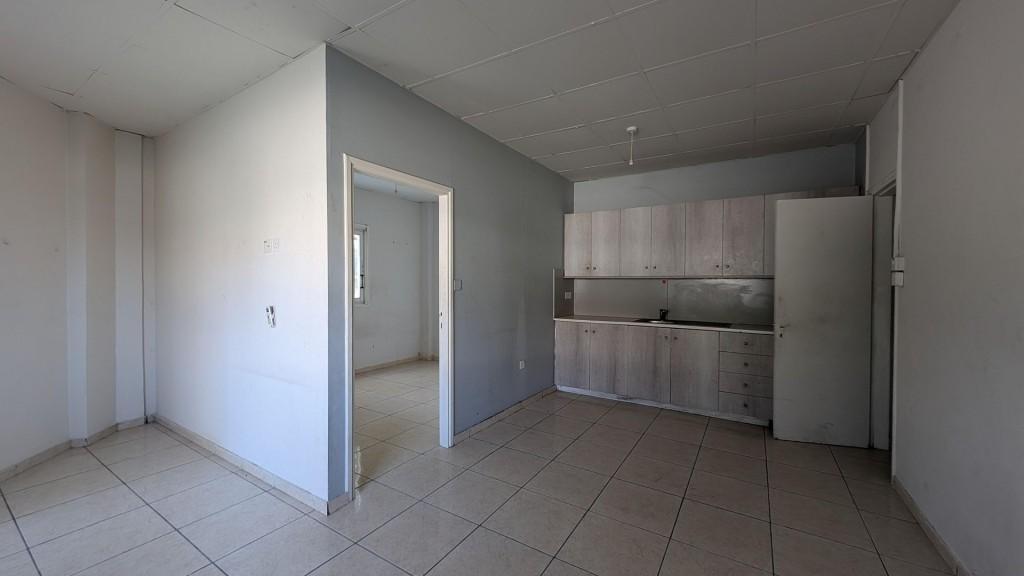 Residential Building 362 SQM For Sale: https://www.zyprus.com/property/39148/9-bedrooms-building-residential-building-in-kaimakli-nicosia (www.zyprus.com)