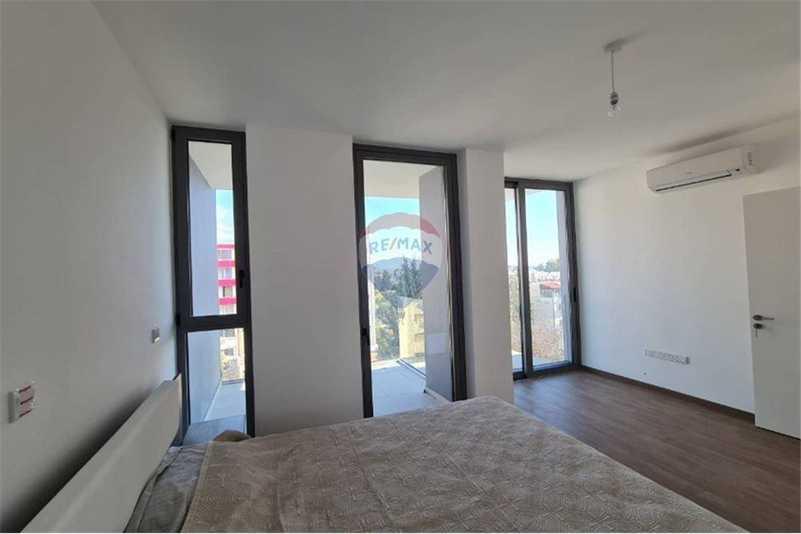 3-bedroom penthouse for sale: https://www.bazaraki.com/adv/5797859_3-bedroom-penthouse-for-sale (www.bazaraki.com)