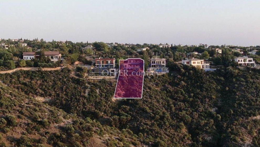Five-bedroom Villa, Aphrodite Hills Resort, Paphos: https://www.offer.com.cy/en/five-bedroom-villa-aphrodite-hills-resort-paphos/21-781905/ (www.offer.com.cy)