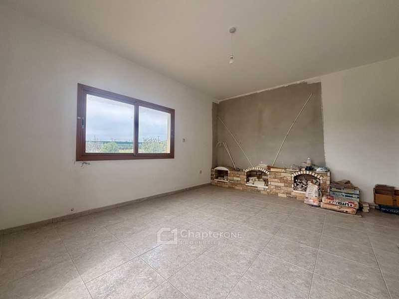 5-bedroom villa for sale: https://www.bazaraki.com/adv/5796269_5-bedroom-villa-for-sale (www.bazaraki.com)