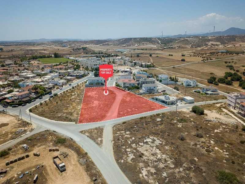 Residential land 4348 m²: https://www.bazaraki.com/adv/5798194_residential-land-4348-m2 (www.bazaraki.com)