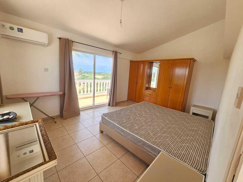 3-bedroom villa to rent: https://www.bazaraki.com/adv/5797194_3-bedroom-villa-to-rent (www.bazaraki.com)