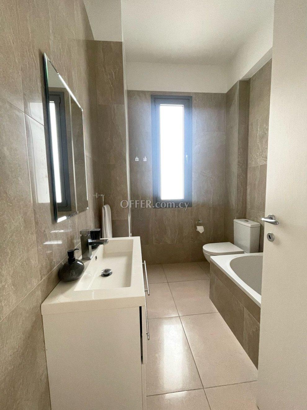 Apartment (Penthouse) in Moutagiaka Tourist Area, Limassol for Sale: https://www.offer.com.cy/en/apartment-penthouse-in-moutagiaka-tourist-area-limassol-for-sale/21-816378/ (www.offer.com.cy)