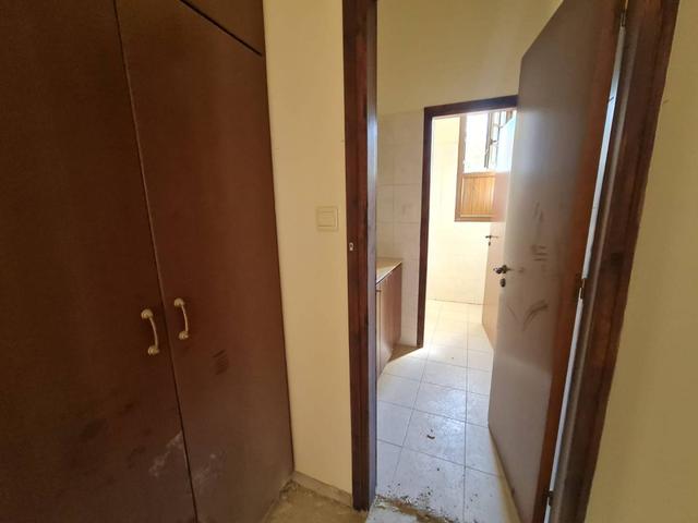 5-bedroom villa in Larnaca № 153151: https://dom.com.cy/en/catalog/sale/153151/ (dom.com.cy)