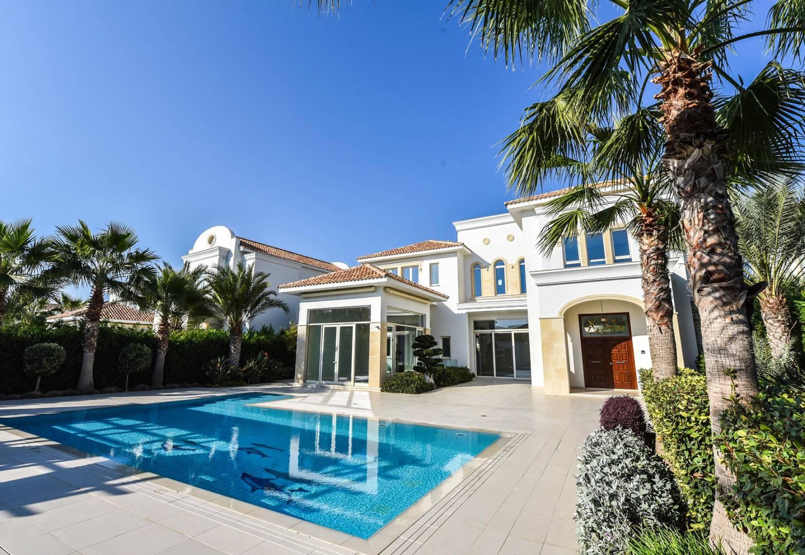 New 5-bedroom villa in Larnaca № 153400: https://dom.com.cy/en/catalog/sale/153400/ (dom.com.cy)