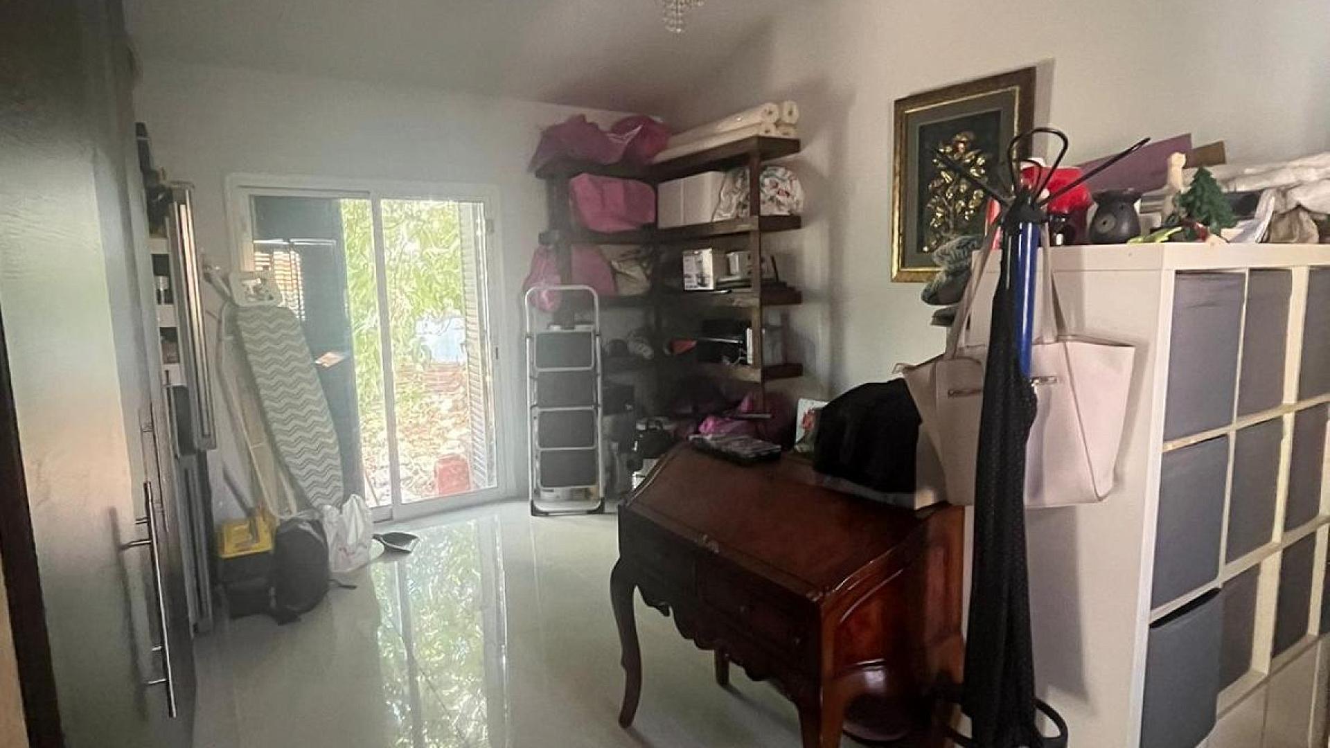 4-bedroom house in Paphos №153688: https://dom.com.cy/en/catalog/rent/153688/ (dom.com.cy)