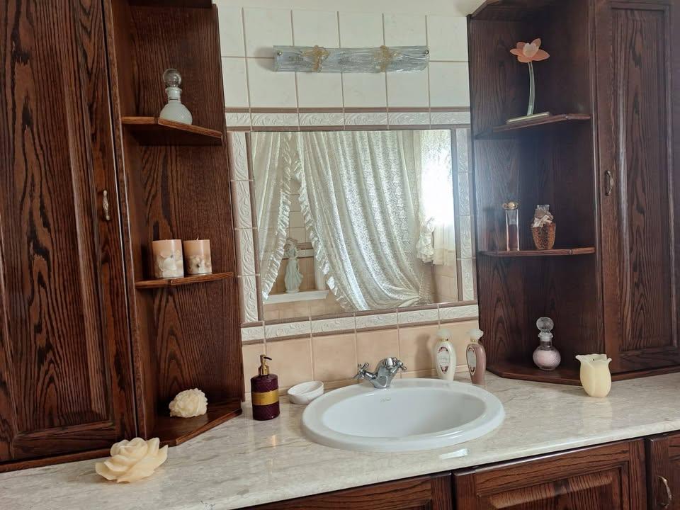 Stunning villa in Oroklini in Prime Cul‑de‑Sac Location 2 mins from the beach: https://www.facebook.com/marketplace/item/693956403015567 (www.facebook.com)