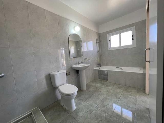 Bungalow in monagroulli, 170 sq.m.: https://www.bazaraki.com/adv/5793280_bungalow-in-monagroulli-170-sq-m (www.bazaraki.com)