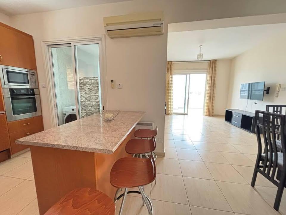 COZY AND SPACIOUS 3  BEDROOM RETIRE FLAT FOR RENT IN ACROPOLIS/STROVOLOS AREA
Great location off ifi: https://www.facebook.com/marketplace/item/2064248520749297 (www.facebook.com)