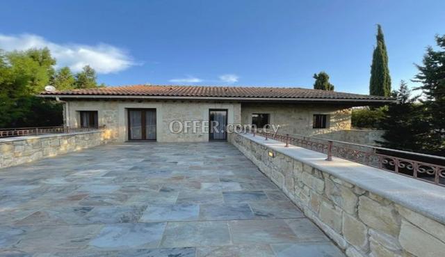 For Sale €1,095,000 House 5 bedrooms Kouklia Paphos: https://www.offer.com.cy/en/for-sale-1-095-000-house-5-bedrooms-kouklia-paphos/21-800393/ (www.offer.com.cy)