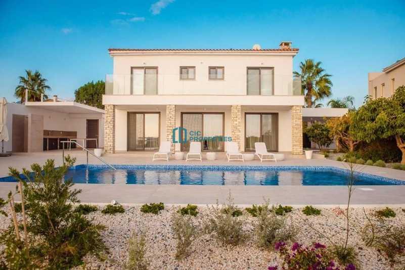 4-bedroom villa for sale: https://www.bazaraki.com/adv/5790827_4-bedroom-villa-for-sale (www.bazaraki.com)