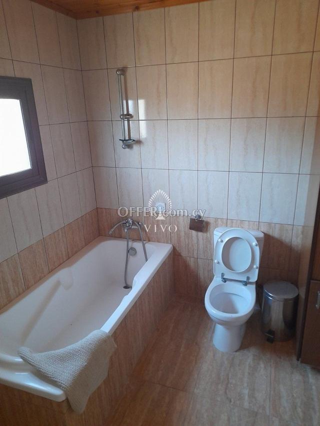 FURNISHED OR UNFURNISHED THREE BEDROOM HOUSE IN PAREKLISIA VILAGE: https://www.offer.com.cy/en/furnished-or-unfurnished-three-bedroom-house-in-pareklisia-vilage/21-655274/ (www.offer.com.cy)
