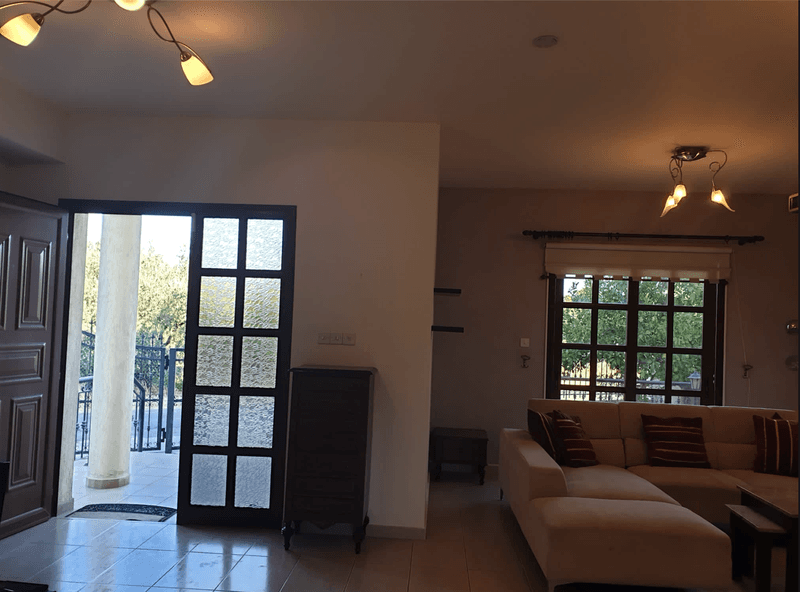 3-bedroom semi-detached to rent: https://www.bazaraki.com/adv/5786174_3-bedroom-semi-detached-to-rent (www.bazaraki.com)