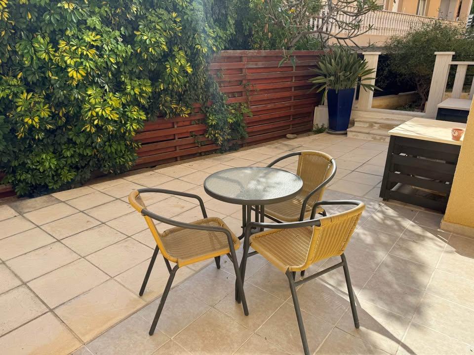 1 Bedroom, Garden Apartment: https://www.facebook.com/marketplace/item/966639192210298 (www.facebook.com)