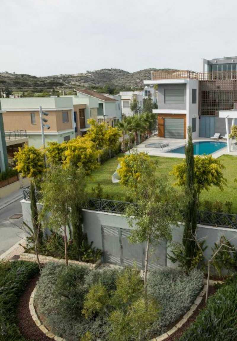 4-bedroom villa for sale: https://www.bazaraki.com/adv/5766388_4-bedroom-villa-for-sale (www.bazaraki.com)