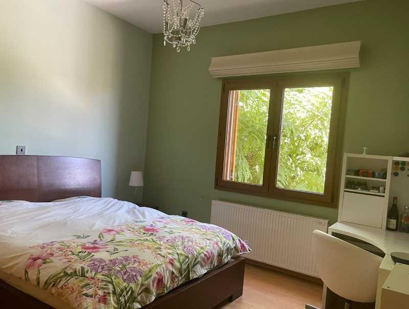 5-bedroom villa for sale: https://www.bazaraki.com/adv/5797694_5-bedroom-villa-for-sale (www.bazaraki.com)