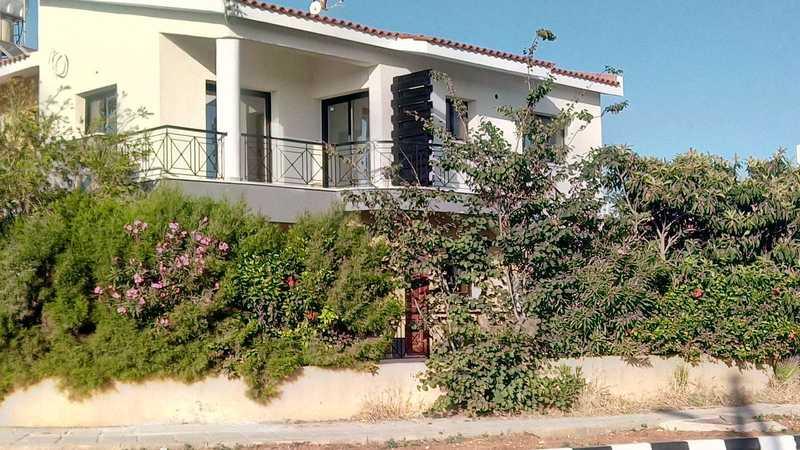 1-bedroom apartment to rent: https://www.bazaraki.com/adv/5794148_1-bedroom-apartment-to-rent (www.bazaraki.com)
