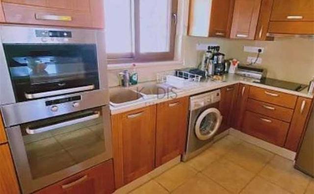 3-bedroom villa to rent: https://www.bazaraki.com/adv/5796769_3-bedroom-villa-to-rent (www.bazaraki.com)