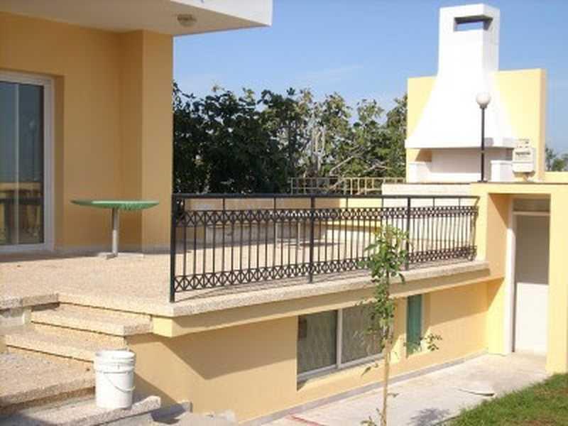 8-bedroom villa for sale: https://www.bazaraki.com/adv/5792577_prestige-property-in-strovolos-sale-rent-or-exchange-options-available (www.bazaraki.com)
