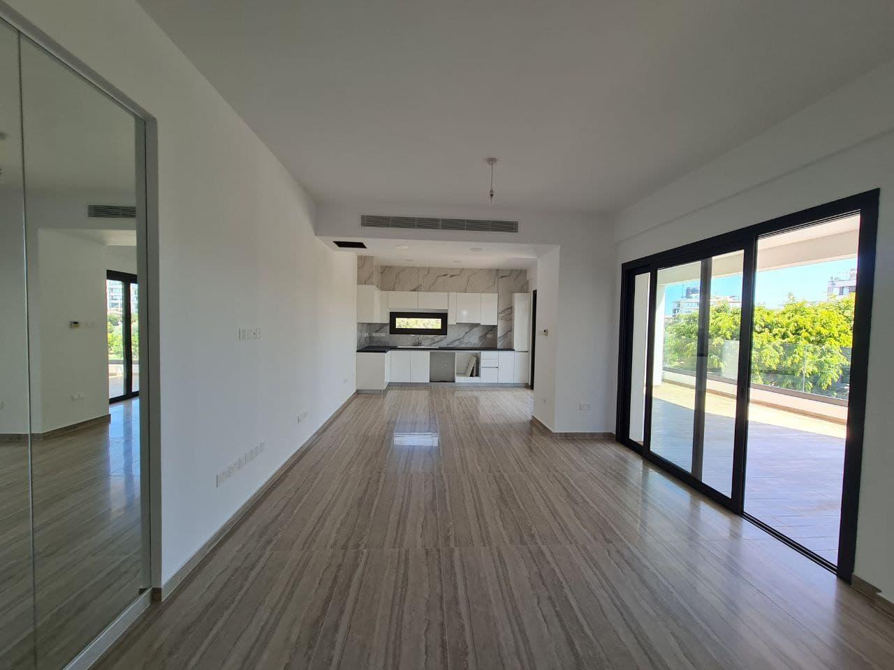 New 3-bedroom apartment in Limassol № 149380: https://dom.com.cy/en/catalog/sale/149380/ (dom.com.cy)