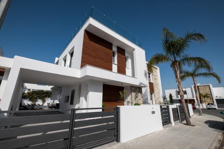 New 5-bedroom villa in Larnaca № 153326: https://dom.com.cy/en/catalog/sale/153326/ (dom.com.cy)