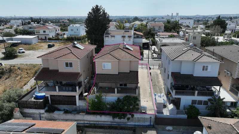 5-bedroom detached house for sale: https://www.bazaraki.com/adv/5799549_5-bedroom-detached-house-for-sale (www.bazaraki.com)