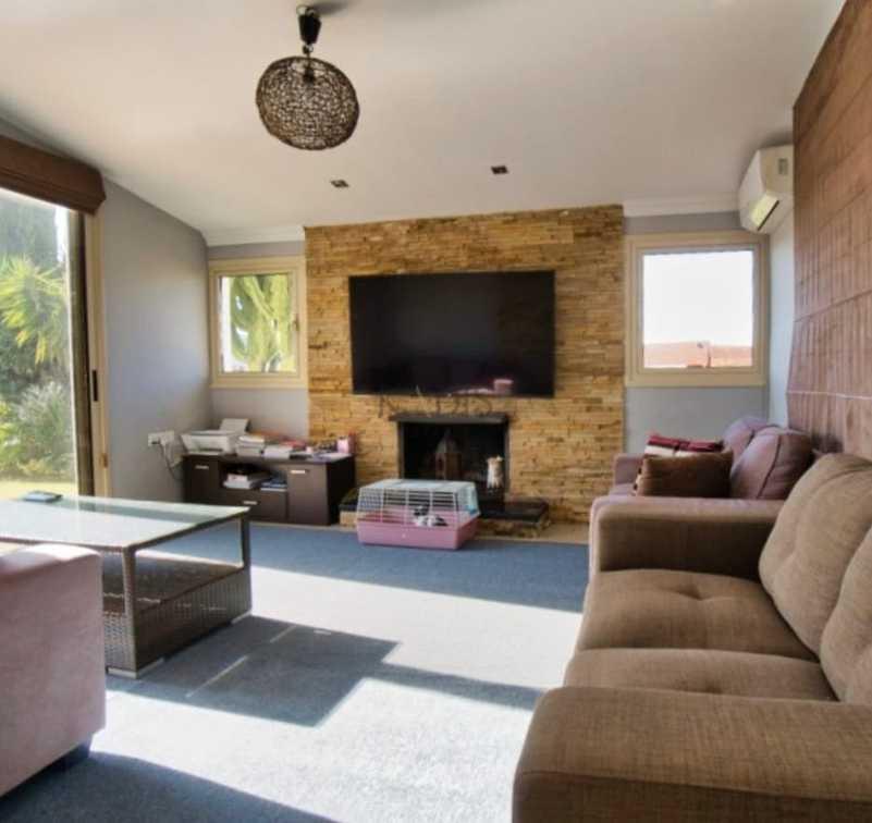 3-bedroom villa for sale: https://www.bazaraki.com/adv/5787037_3-bedroom-villa-for-sale (www.bazaraki.com)