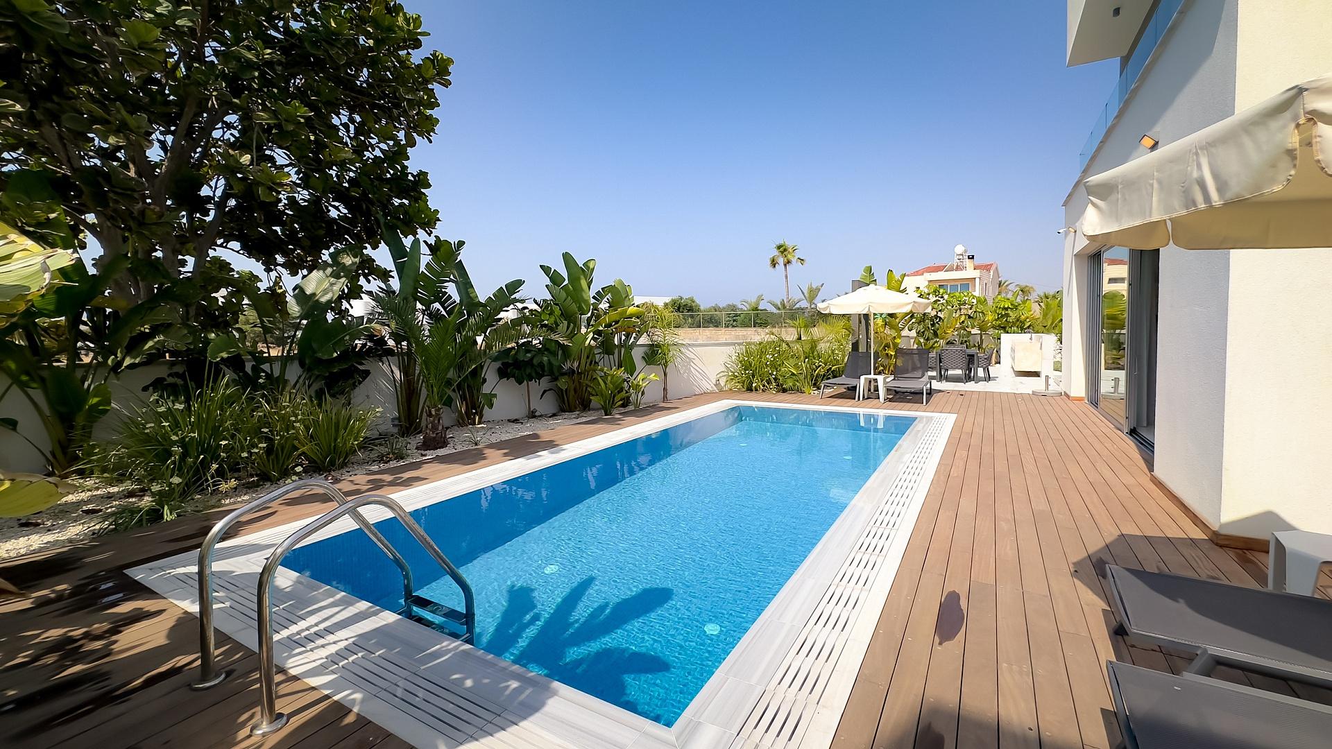 New 4-bedroom villa in Famagusta № 152556: https://dom.com.cy/en/catalog/sale/152556/ (dom.com.cy)