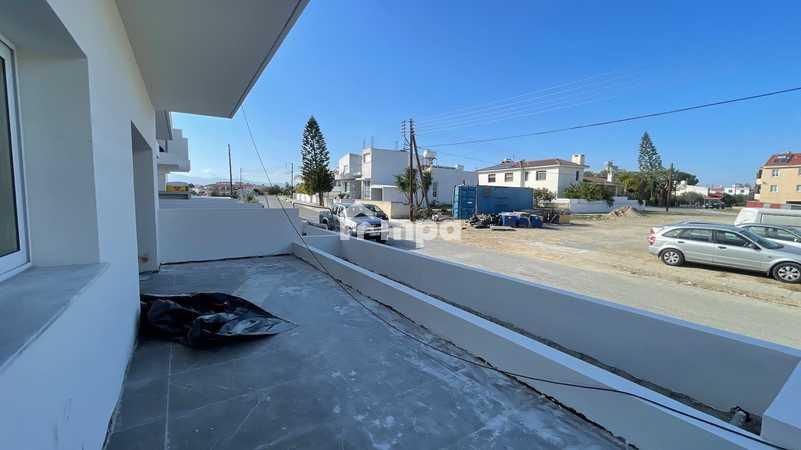 2-bedroom apartment to rent: https://www.bazaraki.com/adv/5786758_2-bedroom-apartment-to-rent (www.bazaraki.com)
