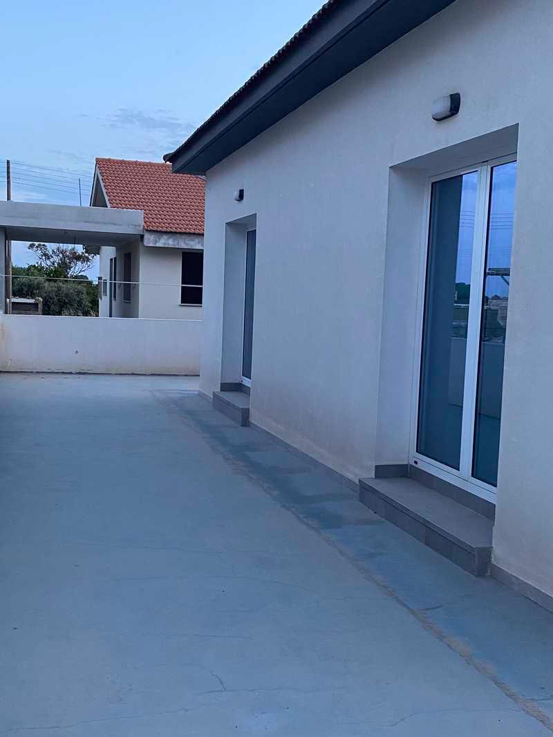 3-bedroom detached house for sale: https://www.bazaraki.com/adv/5793794_3-bedroom-detached-house-for-sale (www.bazaraki.com)