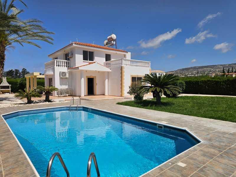 3-bedroom villa to rent: https://www.bazaraki.com/adv/5797194_3-bedroom-villa-to-rent (www.bazaraki.com)