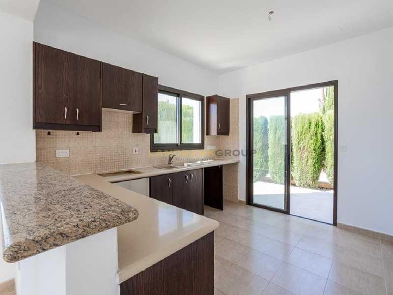 3-bedroom villa for sale: https://www.bazaraki.com/adv/5798669_3-bedroom-villa-for-sale (www.bazaraki.com)