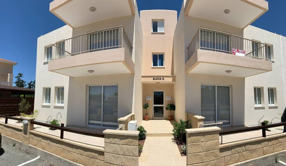 For rent Two bedroom apartments.        Mandria Paphos: https://www.facebook.com/marketplace/item/683042688002049 (www.facebook.com)