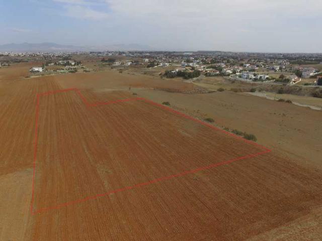 Residential land 6990 m²: https://www.bazaraki.com/adv/5794736_residential-land-6990-m2 (www.bazaraki.com)
