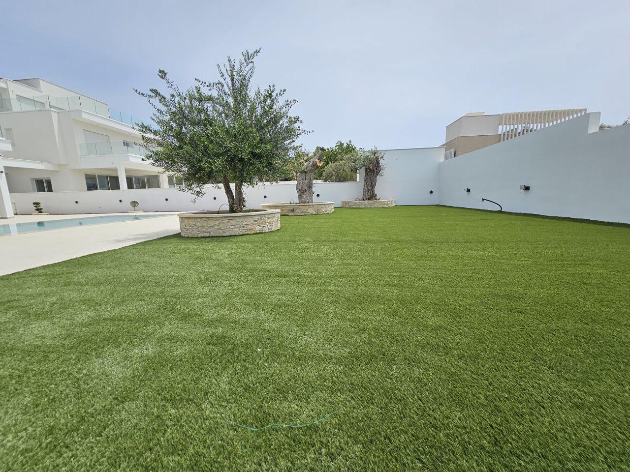 New 5-bedroom villa in Limassol №153651: https://dom.com.cy/en/catalog/rent/153651/ (dom.com.cy)