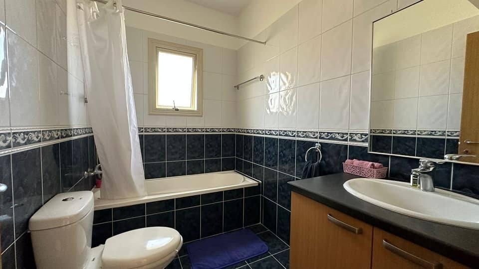2-Bedroom Apartment in Universal with Roof Terrace!: https://www.facebook.com/marketplace/item/1186381653231128 (www.facebook.com)