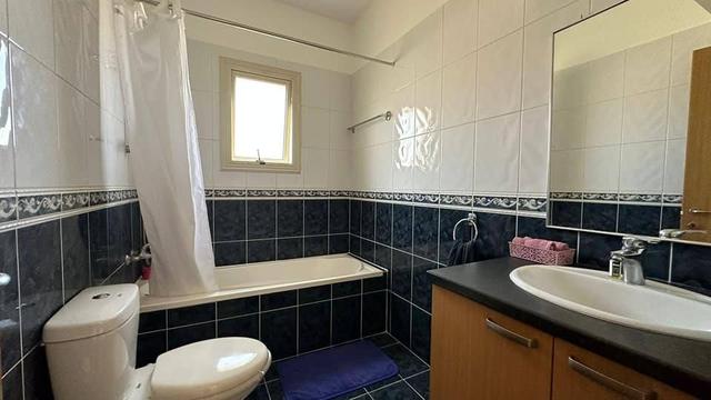 2-Bedroom Apartment in Universal with Roof Terrace!: https://www.facebook.com/marketplace/item/1186381653231128 (www.facebook.com)