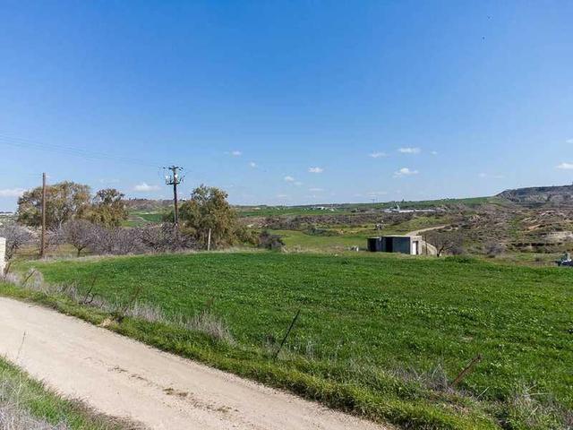 Residential land 6689 m²: https://www.bazaraki.com/adv/5787916_residential-land-6689-m2 (www.bazaraki.com)