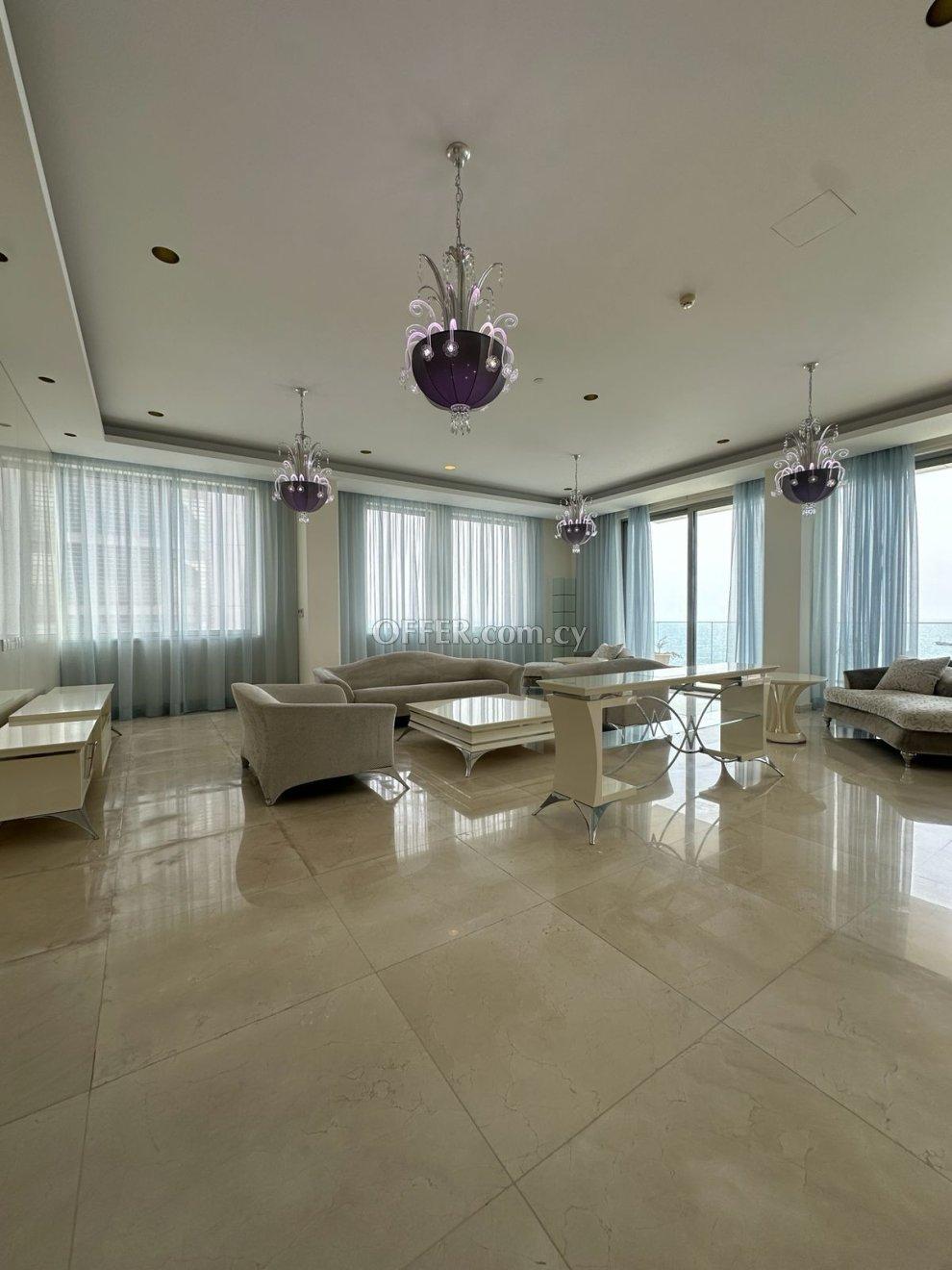 Apartment (Penthouse) in Neapoli, Limassol for Sale: https://www.offer.com.cy/en/apartment-penthouse-in-neapoli-limassol-for-sale/21-816375/ (www.offer.com.cy)