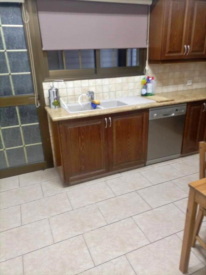 3 bedroom ground floor house for rent: https://www.facebook.com/marketplace/item/1780053026258127 (www.facebook.com)