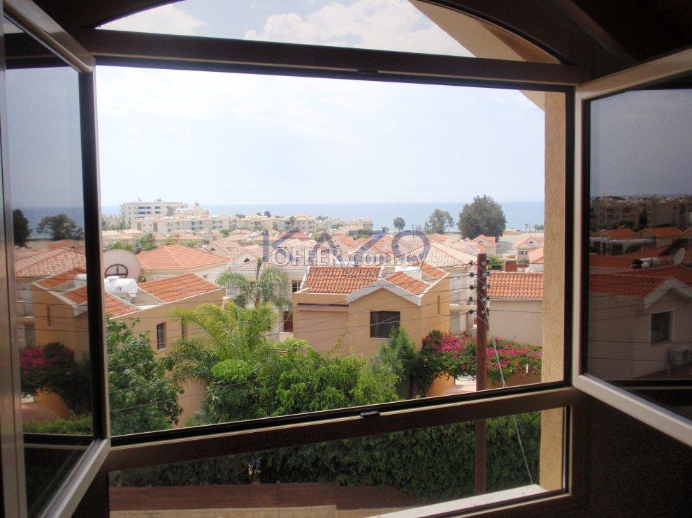 Spacious Fully Furnished Villa with 6 Bedrooms in Germasoyeia: https://www.offer.com.cy/en/spacious-fully-furnished-villa-with-6-bedrooms-in-germasoyeia/21-816124/ (www.offer.com.cy)
