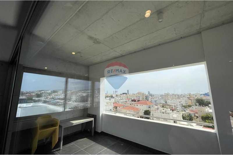 196m2 modern office near the highway: https://www.bazaraki.com/adv/5796047_196m2-modern-office-near-the-highway (www.bazaraki.com)